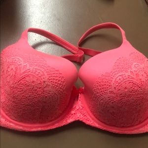 Body by Victoria 38DDD lined demi bra